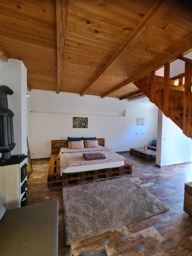 Eco Village Nevidio Poscenje Cameră foto